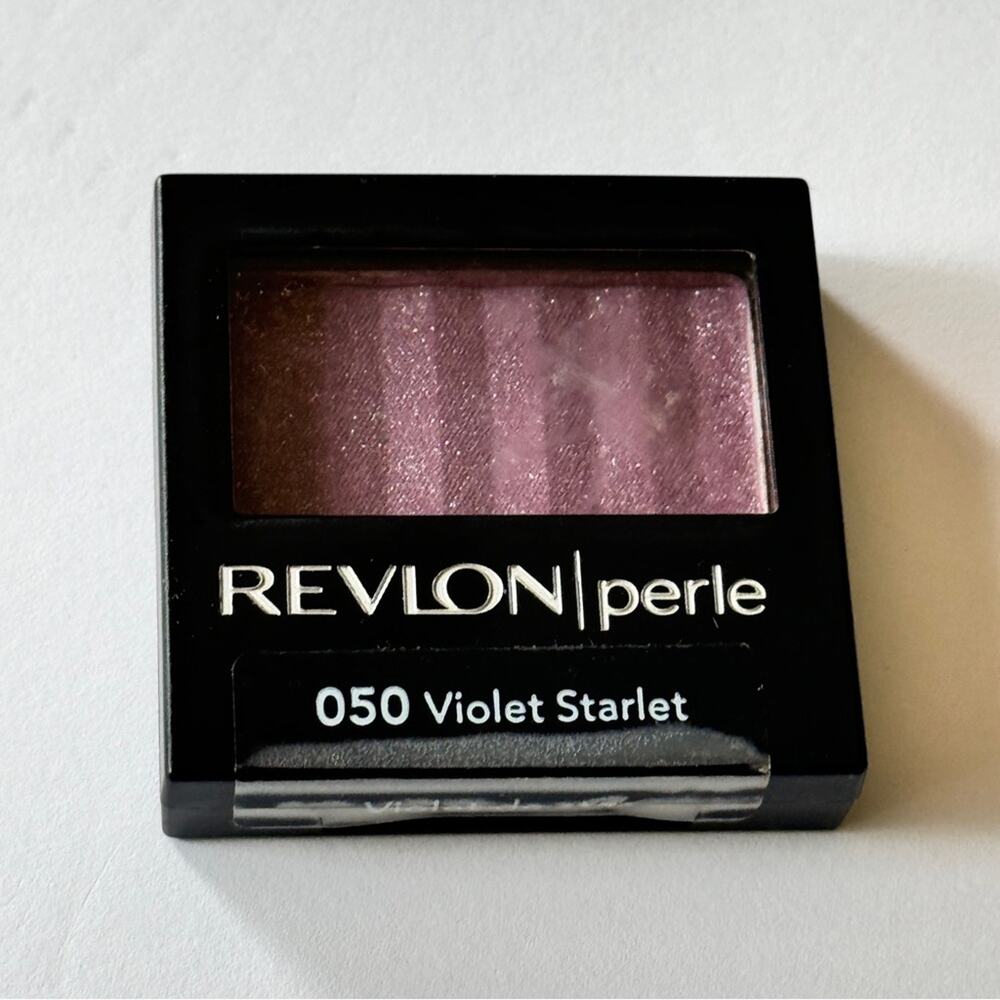 Revlon Perle Luminous Violet Starlet Makeup Eyeshadow Beauty Accessories NWT - Picture 1 of 4